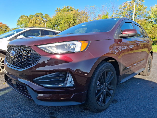 Used 2022 Ford Edge ST-Line AWD/4WD image 3