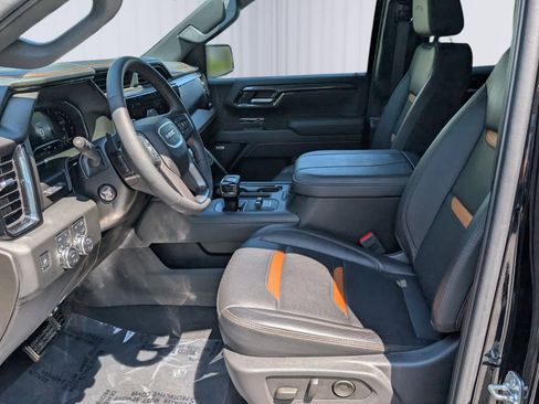 Certified 2025 GMC Sierra 1500 AT4 w/ Technology Package AWD/4WD image 14