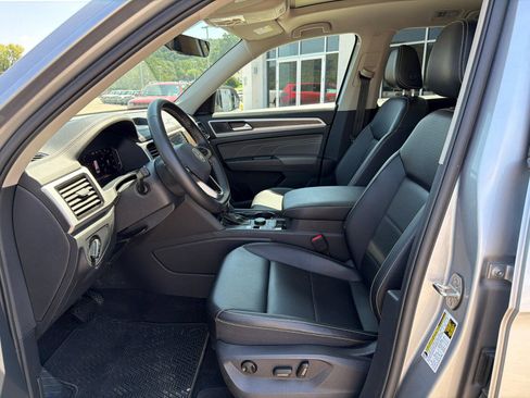 Used 2022 Volkswagen Atlas SE AWD/4WD image 16