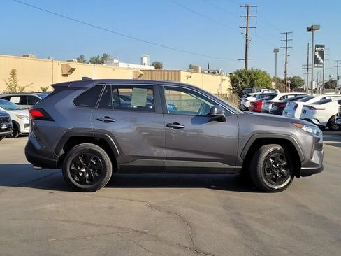 Used 2022 Toyota RAV4 LE w/ Carpet Mat Package (TMS) FWD image 4