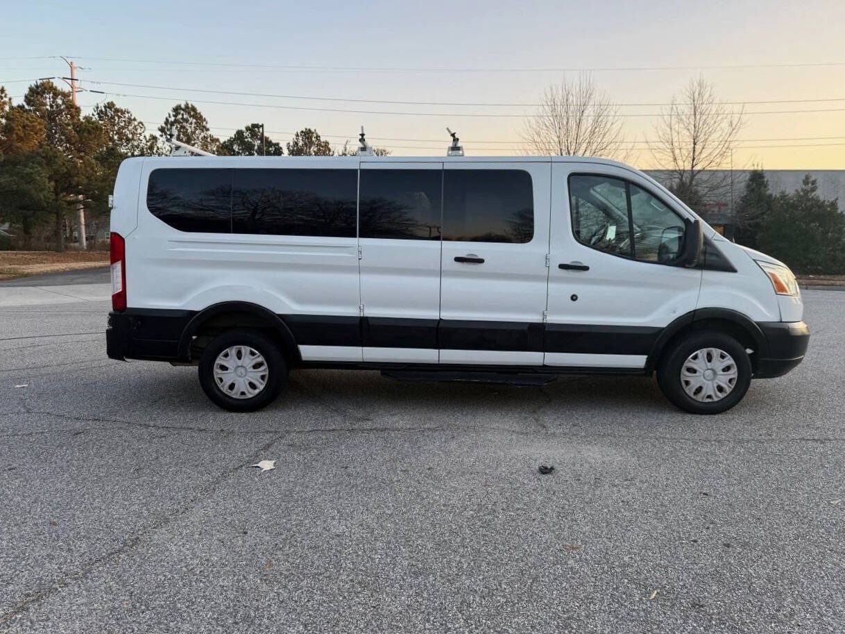 Used 2015 Ford Transit 350 XLT RWD image 6