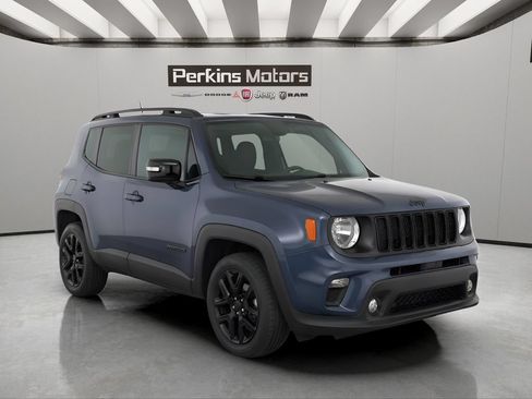 Used 2023 Jeep Renegade Altitude w/ Convenience Group I AWD/4WD image 7