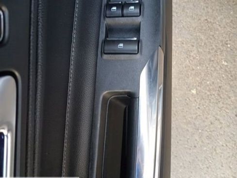 Used 2022 Ford Mustang Premium RWD image 36