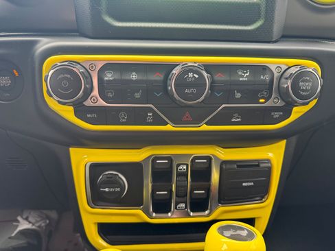 Certified 2023 Jeep Wrangler Unlimited Sport AWD/4WD image 21
