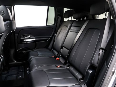 Certified 2025 Mercedes-Benz GLB 250 image 10