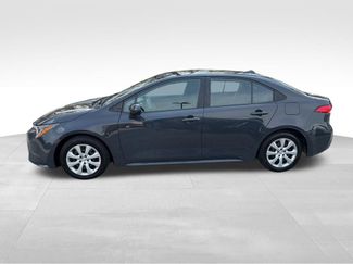 Used 2024 Toyota Corolla LE video 2