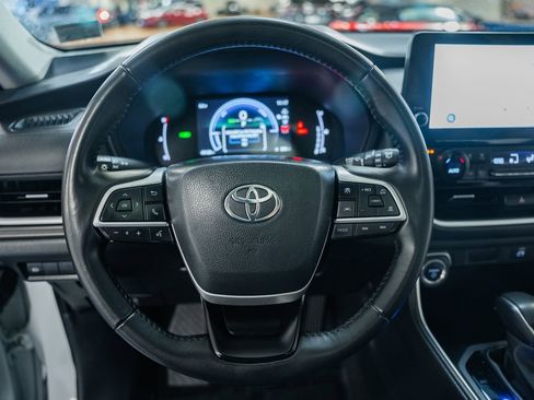 Used 2024 Toyota Grand Highlander XLE image 33