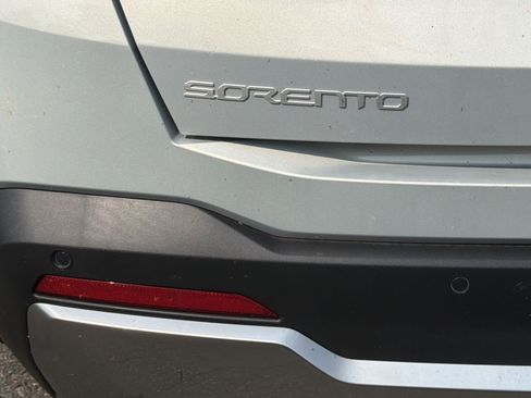 New 2026 Kia Sorento S AWD/4WD image 18