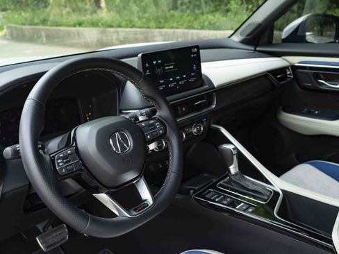 Used 2025 Acura ADX A-Spec FWD image 16