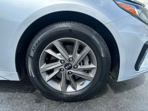 Used 2020 Kia Optima LX image 30