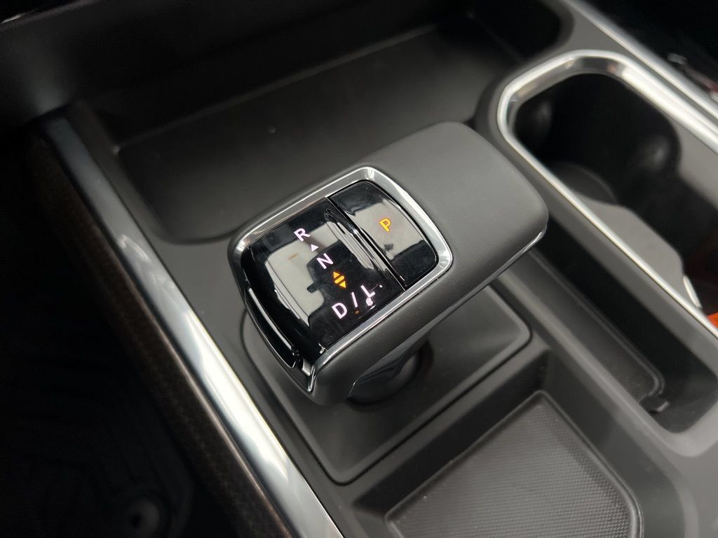 Used 2026 Chevrolet Silverado 1500 LT Trail Boss w/ LT Trail Boss Premium Package AWD/4WD image 16
