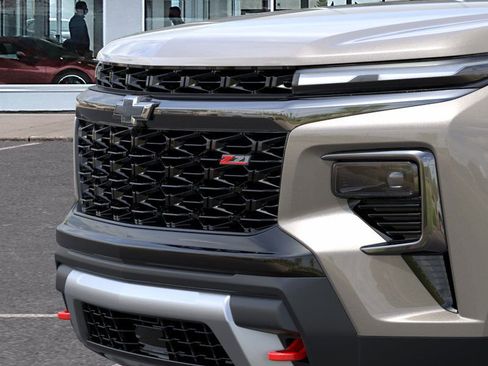 New 2026 Chevrolet Traverse Z71 w/ LPO, Floor Liner Package image 23