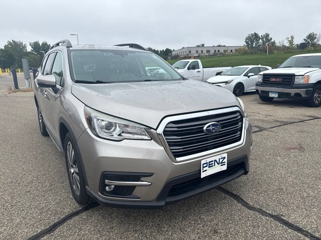 Used 2019 Subaru Ascent Limited AWD/4WD image 3