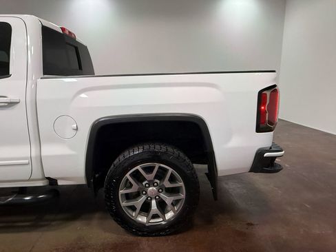Used 2018 GMC Sierra 1500 SLT image 41