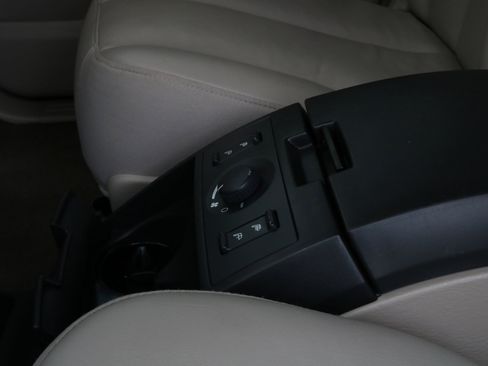 Used 2004 Chrysler Pacifica AWD image 33