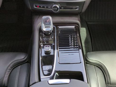 Certified 2023 Volvo S90 T8 Ultimate w/ Lounge Package AWD/4WD image 14