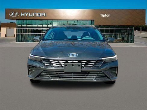 New 2024 Hyundai Elantra SEL image 12