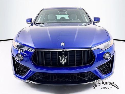 Used 2022 Maserati Levante Modena image 2