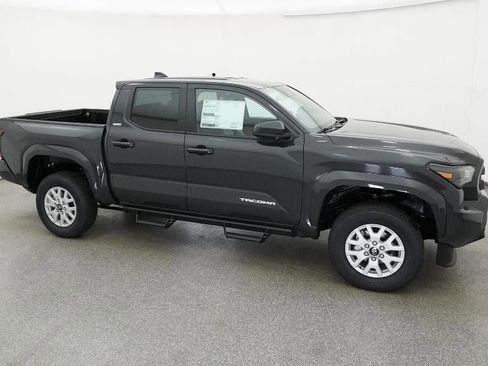New 2026 Toyota Tacoma SR5 image 12