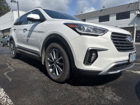 Used 2019 Hyundai Santa Fe XL SE w/ SE Premium Package 02 AWD/4WD image 3