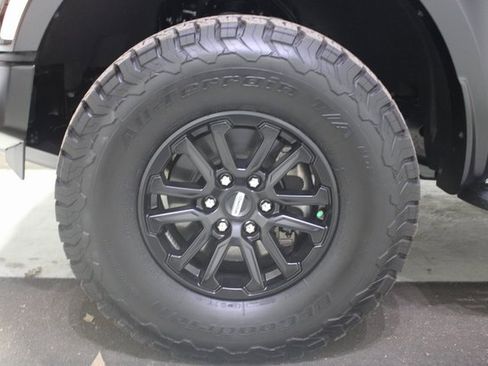 Used 2025 Ford F150 Raptor image 28