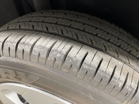 Used 2024 Toyota RAV4 LE image 37