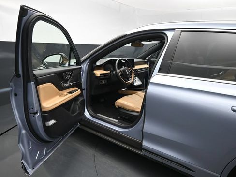 Used 2022 Lincoln Corsair Grand Touring w/ Elements Technology Bundle AWD/4WD image 8