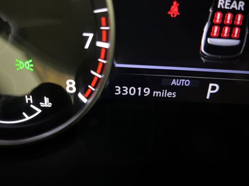 Used 2025 Nissan Pathfinder SV image 23