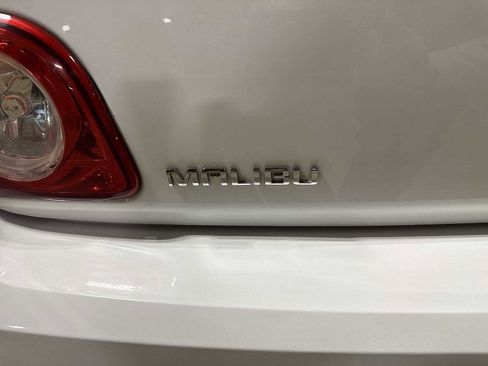 Used 2010 Chevrolet Malibu LS image 24