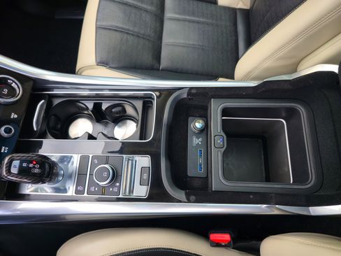 Used 2019 Land Rover Range Rover Sport HSE Dynamic image 20