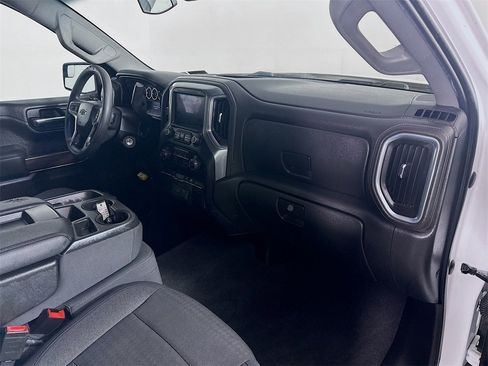 Used 2020 Chevrolet Silverado 1500 LT image 30