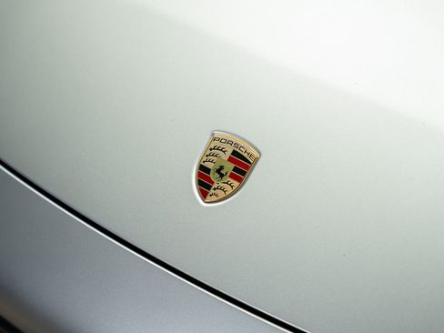 Used 2020 Porsche 911 Carrera S image 11