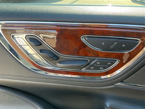 Used 2020 Lincoln Continental Reserve image 29
