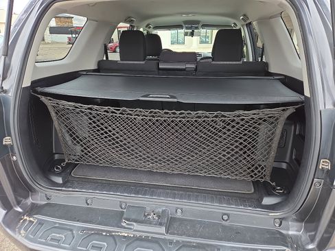 Used 2016 Toyota 4Runner SR5 RWD image 9