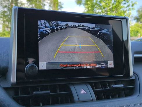Used 2024 Toyota RAV4 XLE FWD image 18