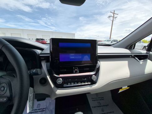 New 2026 Toyota Corolla Cross LE FWD image 22