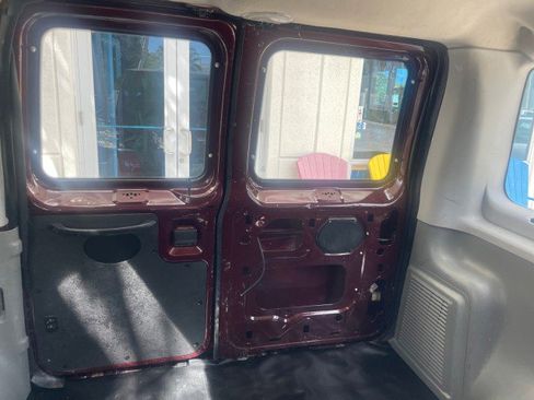 Used 2006 Ford E-150 and Econoline 150 Wagon image 79