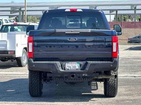 Certified 2022 Ford F250 Lariat w/ Tremor Off-Road Package AWD/4WD image 4