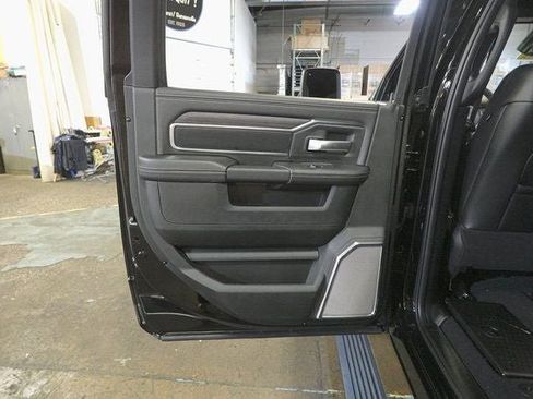 New 2026 RAM 2500 Laramie AWD/4WD image 24