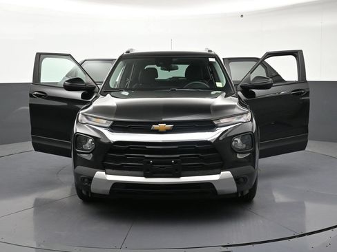 Used 2023 Chevrolet TrailBlazer LT FWD image 37