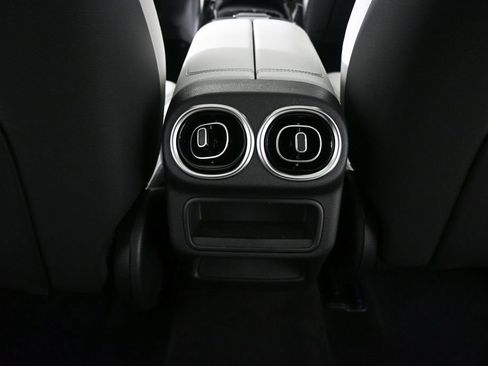 New 2026 Mercedes-Benz GLC 300 image 17