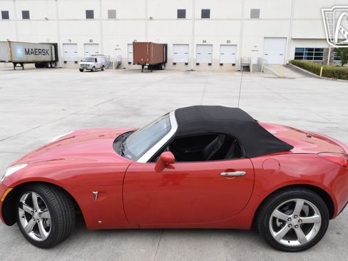 Used 2007 Pontiac Solstice GXP w/ Premium Package image 19