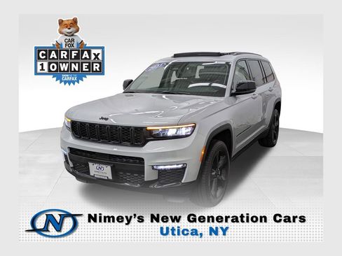 Used 2023 Jeep Grand Cherokee L Limited w/ Black Appearance Package AWD/4WD image 1