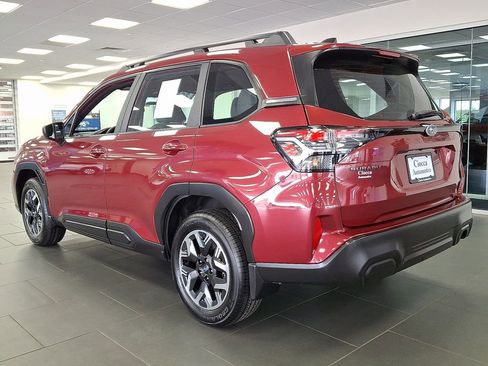 Certified 2025 Subaru Forester w/ Convenience Package #1 AWD/4WD image 7