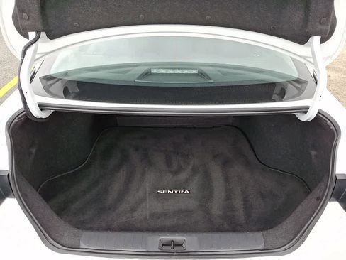 Used 2024 Nissan Sentra SV FWD image 28
