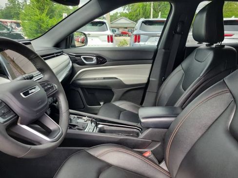 Used 2024 Jeep Compass Limited AWD/4WD image 14