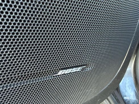 Used 2014 GMC Acadia SLT image 19