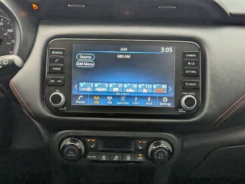 Used 2024 Nissan Kicks SR w/ SR Premium Package image 17