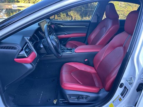 Used 2023 Toyota Camry XSE image 14