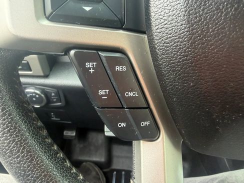 Used 2015 Ford F150 Lariat w/ Equipment Group 501A Mid AWD/4WD image 14